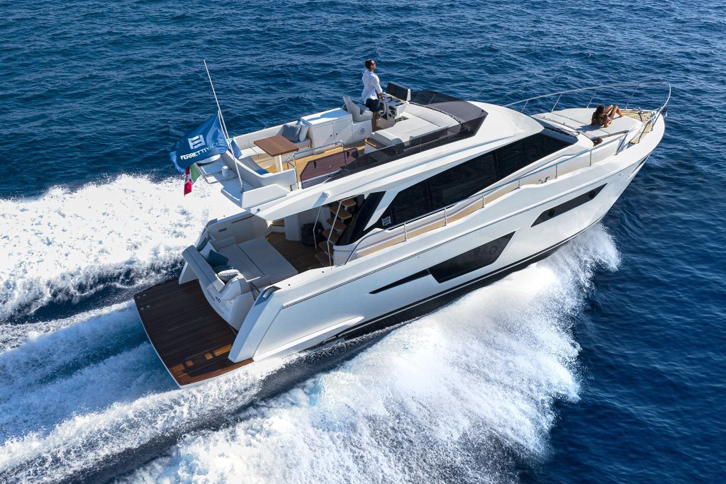 Ferretti Yachts 500