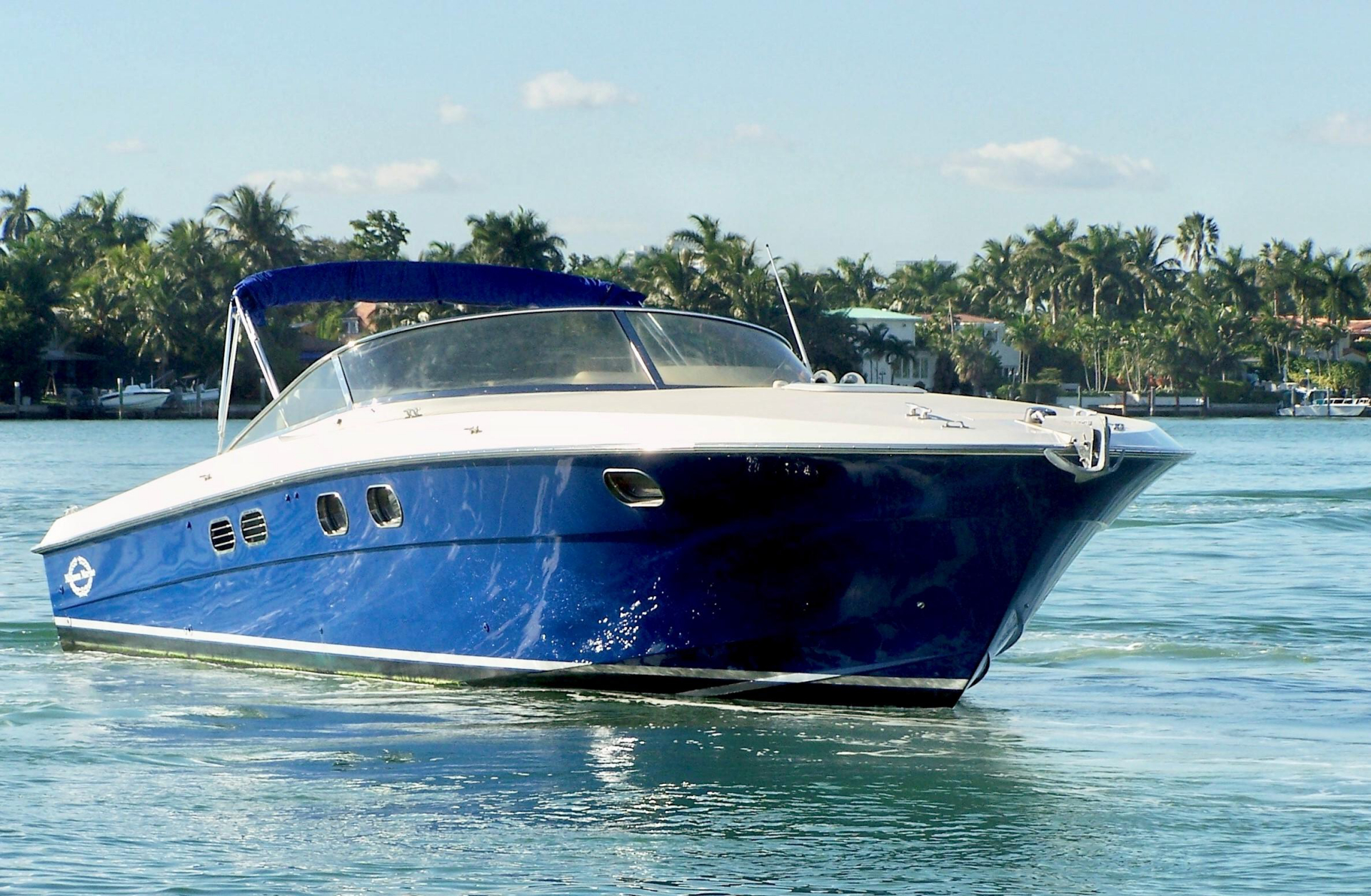 JUST LISTED YACHT FOR SALE | AVALON 1986 MAGNUM 44.67′ YACHT