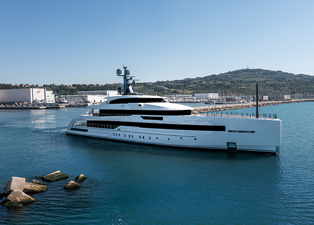 CRN Delivers 203′ Superyacht M/Y RIO To Owner