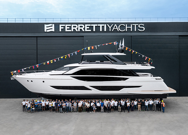 The First Ferretti Yachts 860 Hits the Water