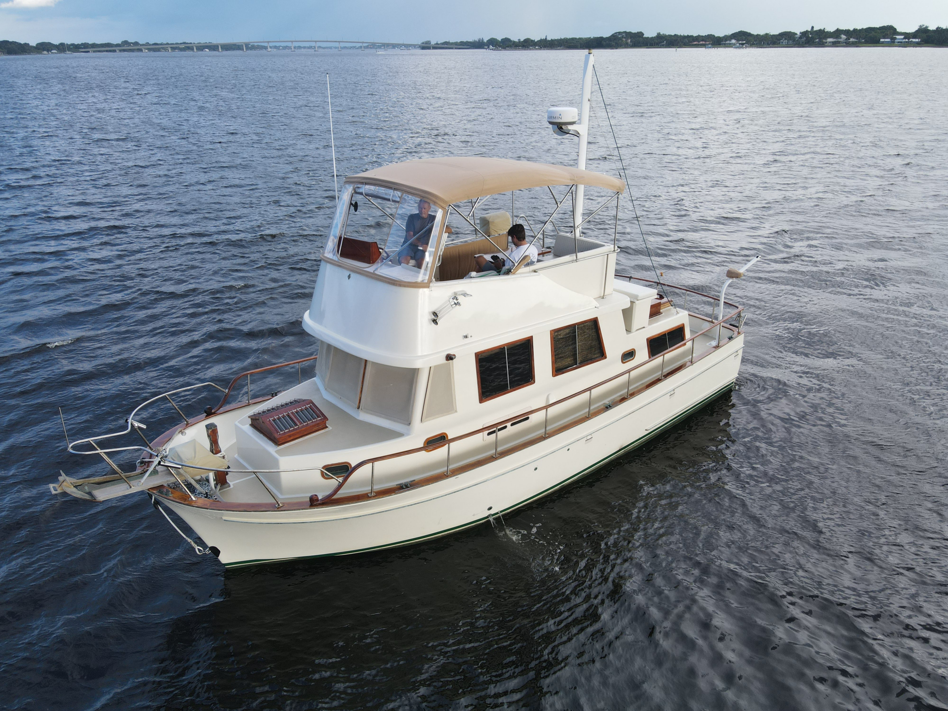 JUST LISTED YACHT FOR SALE | SASHA 2 1977 MARINE TRADER 33.5′